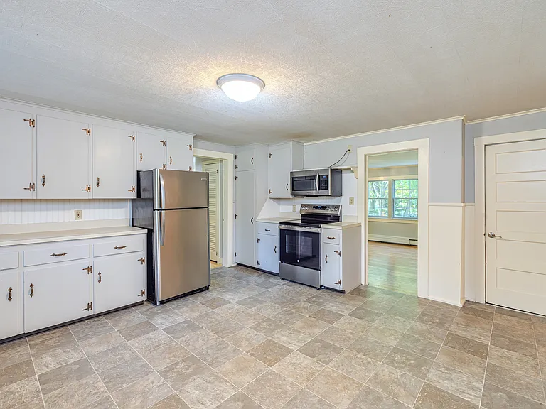 4 Hydeville Rd #1 — Photo 12