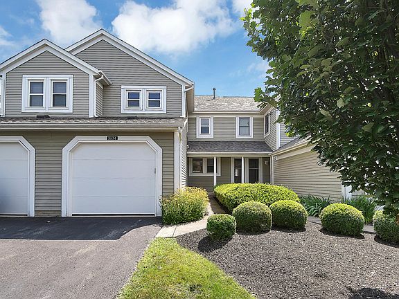 3rd image of 3834 Cherrybridge Ln #32-3