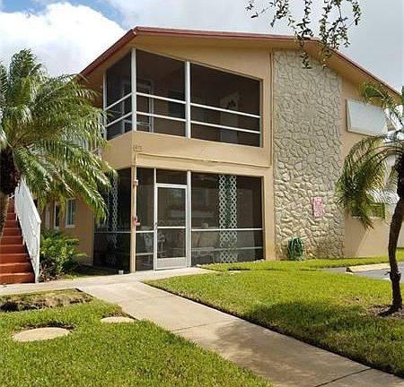 4th image of 411 S Crescent Dr APT 206