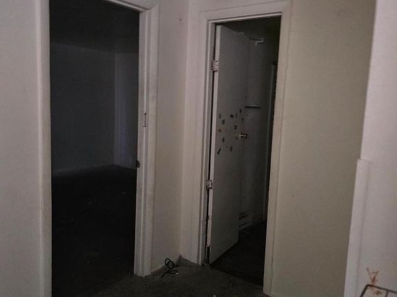 3rd image of 511 Pine St