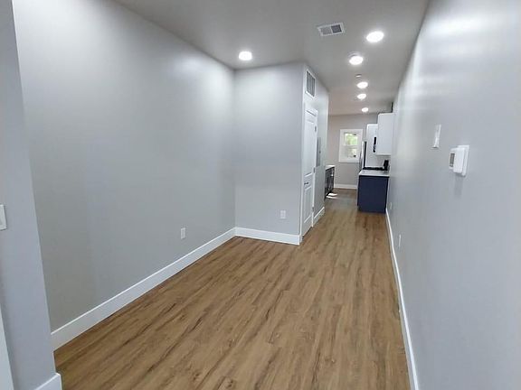 3rd image of 2728 Latona St #1