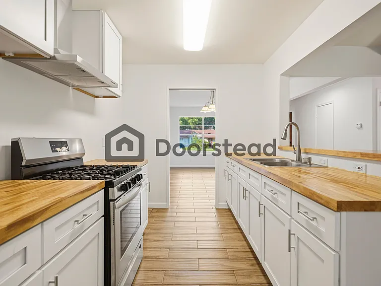10915 Mount Ida — Photo 17