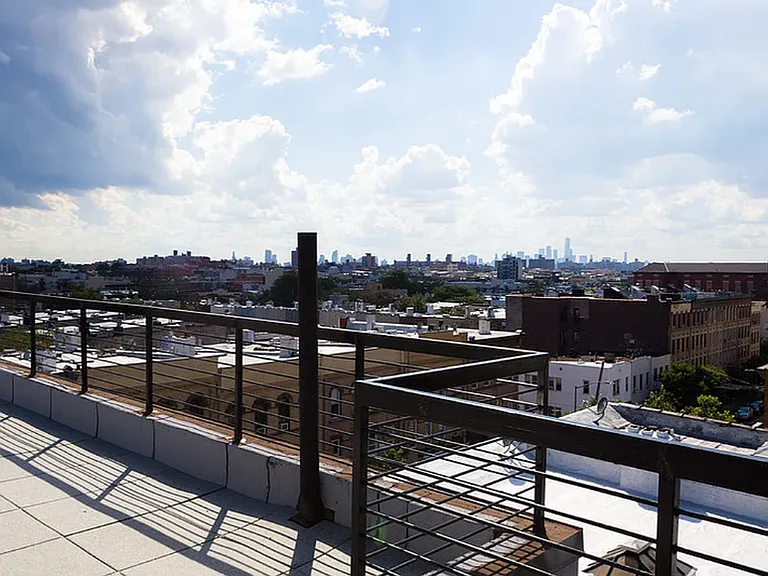 283 Irving Ave #2R — Photo 9