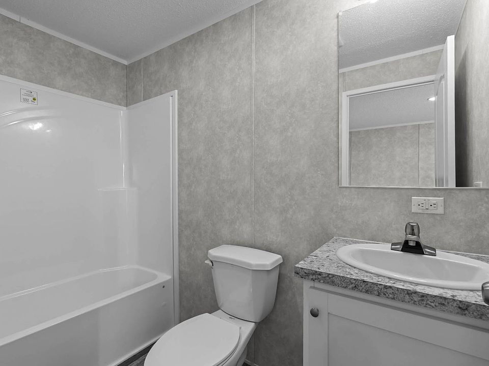 22600 Middlebelt Rd #g13, photo 10