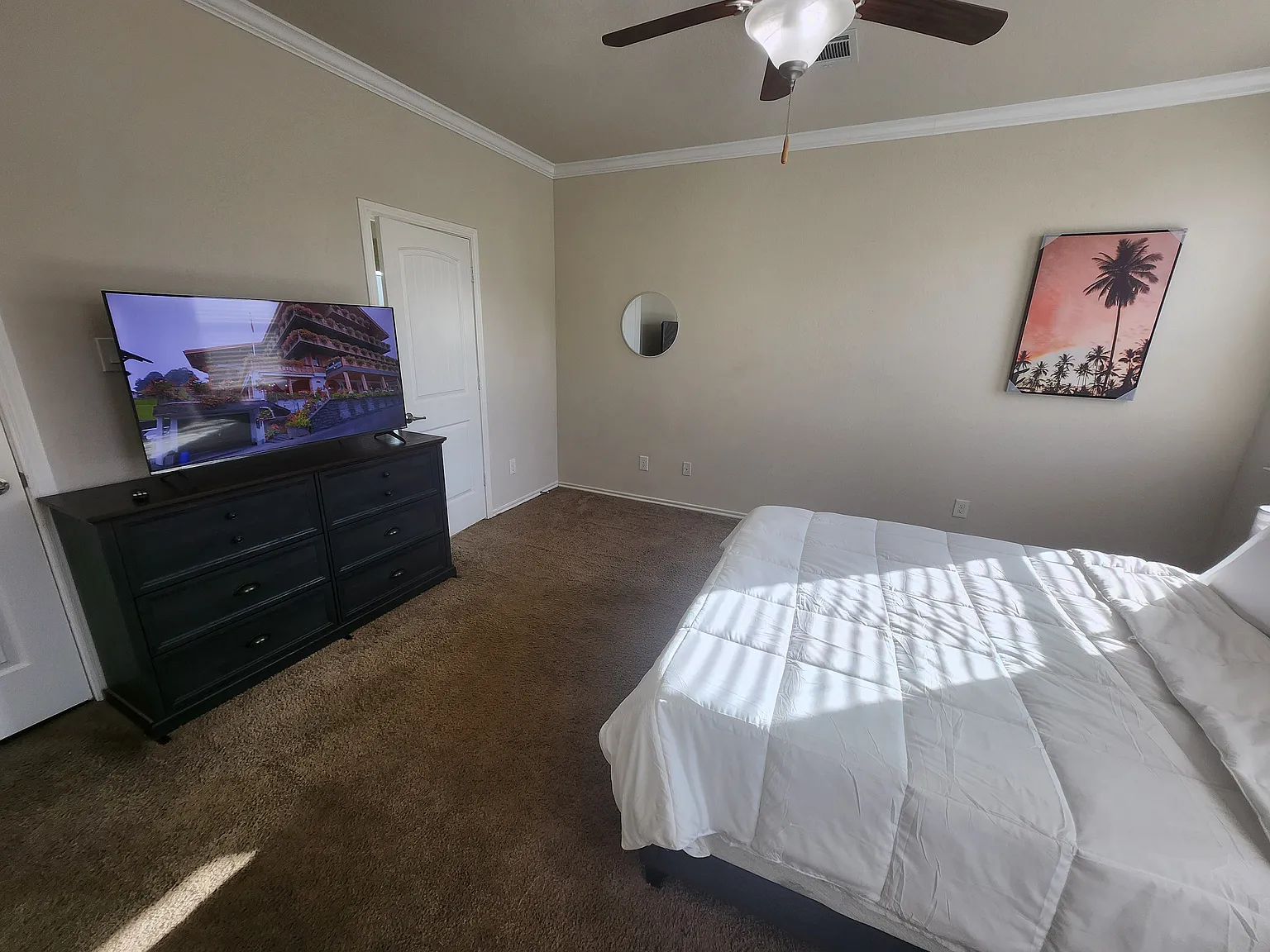 4 bed, 2.5 bath, 2120 sqft, $2,350 — Photo 4