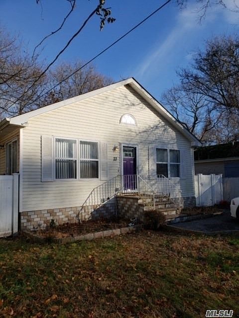 1st image of 77 Margaret Dr