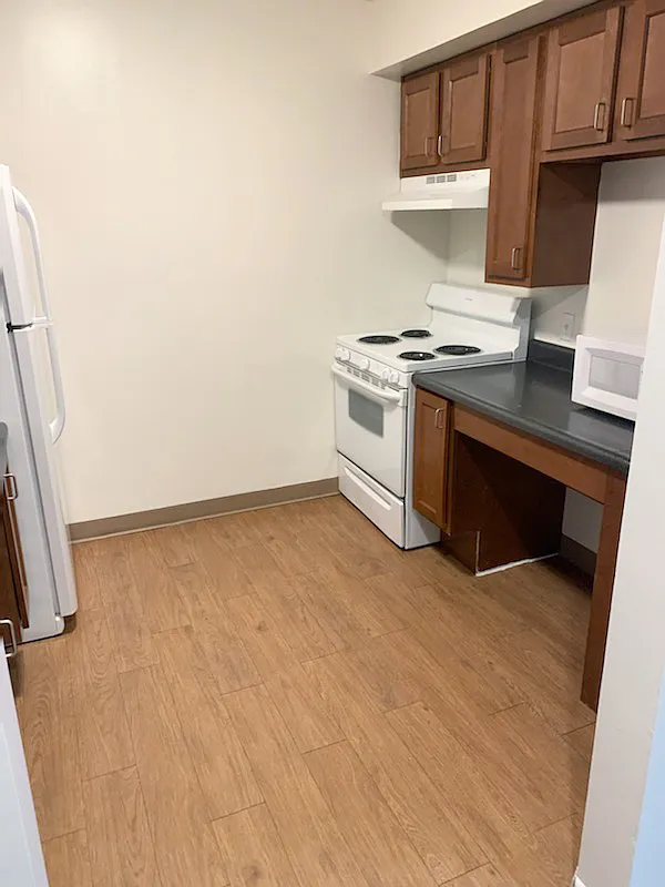 South Village I (62 Years or Older, Income Limits Restrictions Apply) — Photo 2