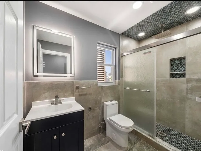 1117 Chestnut St #1 — Photo 5
