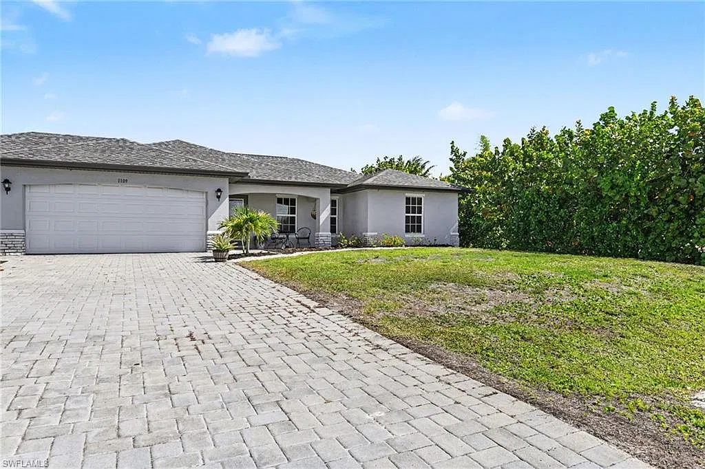 3 bed, 2.0 bath, 1622 sqft, $2,250 — Photo 3
