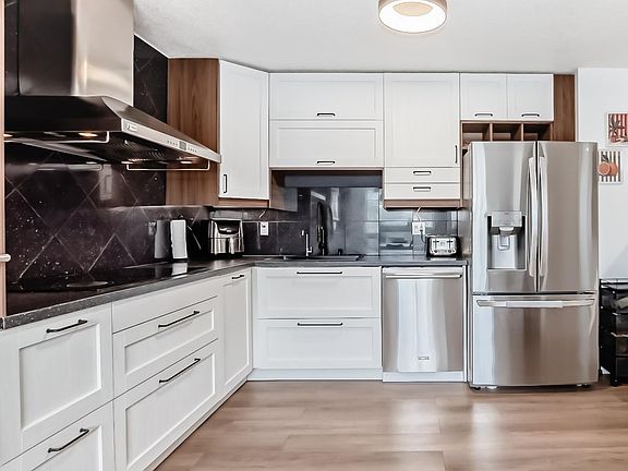 4th image of 9520 174th St NW #18