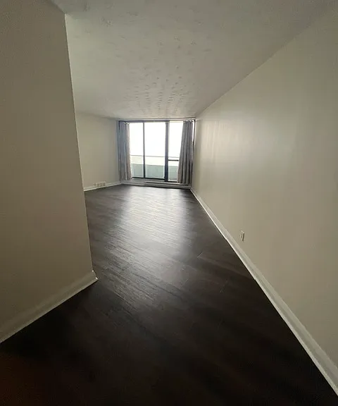 111 Riverside Dr E #805 — Photo 8