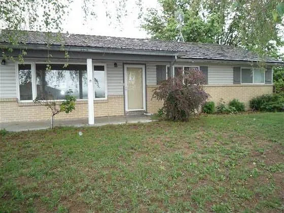 924 Grending Ave photo 1