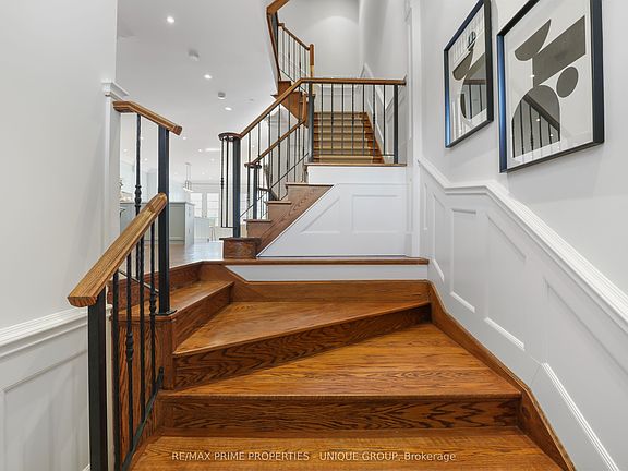 4th image of 24 Oriole Rd