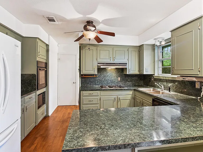 6979 Boone Ave — Photo 2
