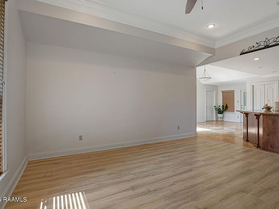 4th image of 506 Beacon Dr