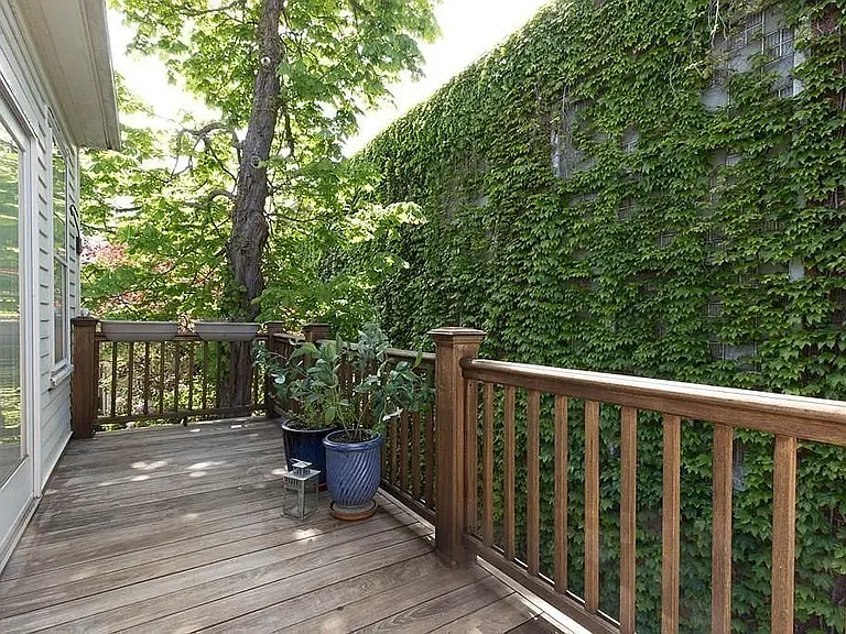 1612 Cambridge St — Photo 7