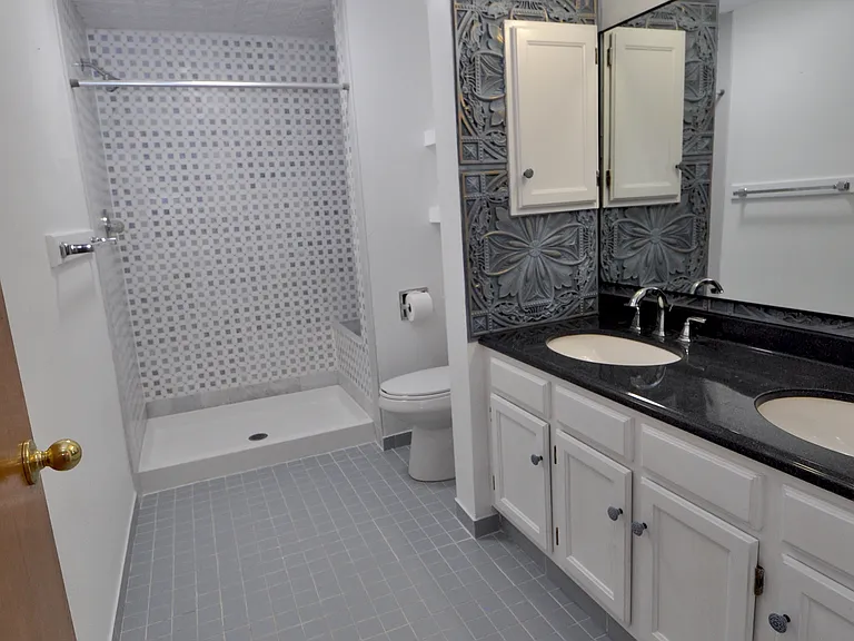 515 Manhattan Dr #103 — Photo 21