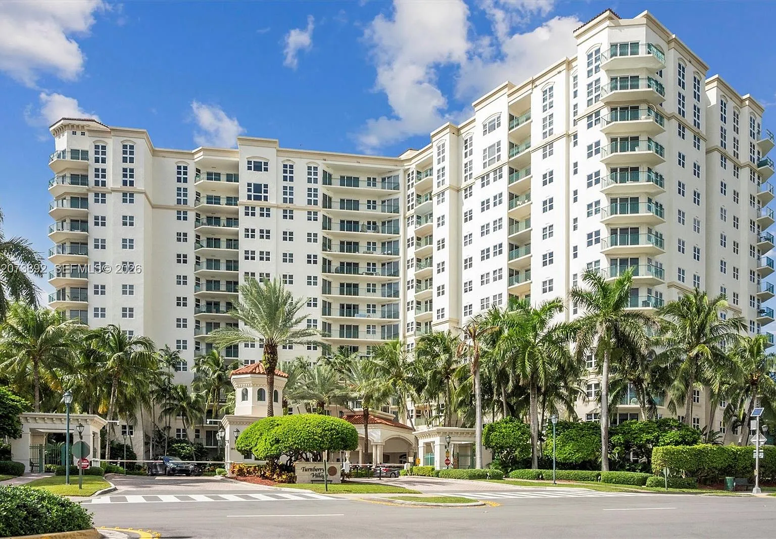 Turnberry Vlg No Tower Co — Photo 1