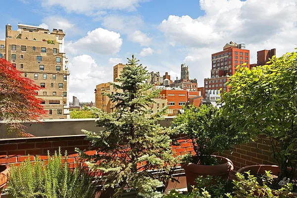 Sold by Corcoran | media 17