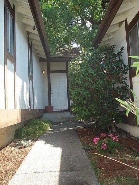 1st image of 24 Mendocino Ln
