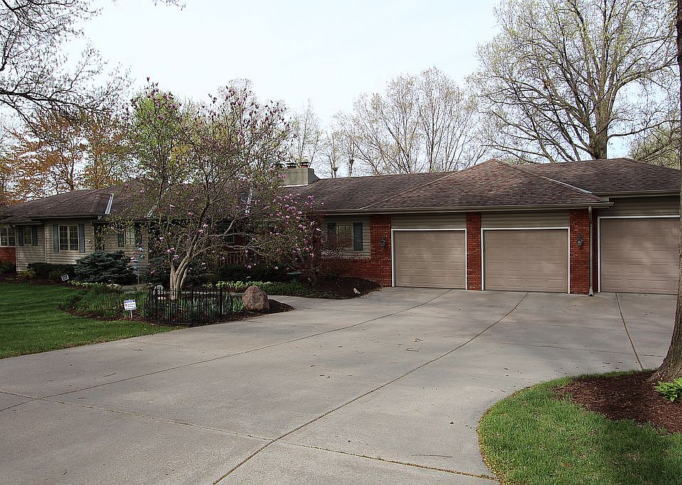 1st image of 2032 S 87th Ave