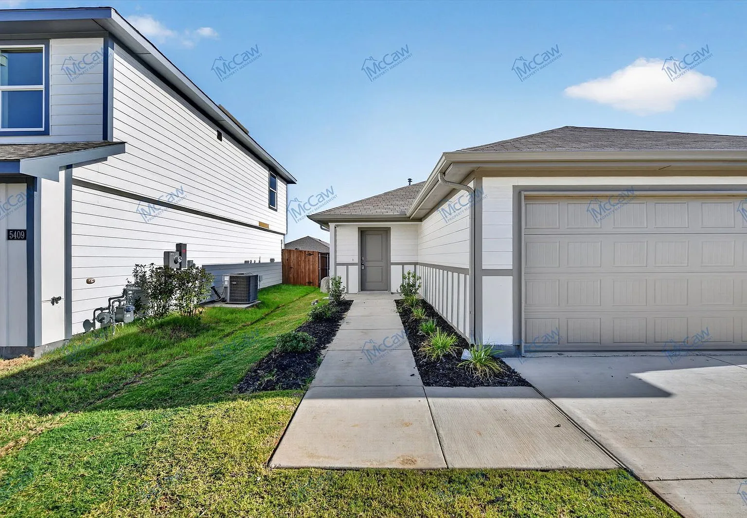3 bed, 2.0 bath, 1280 sqft, $2,100 — Photo 3