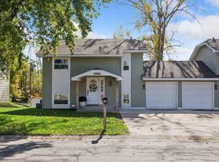 190 Transit Ave, Roseville, MN 55113