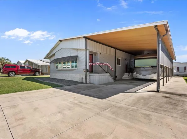 5602 Dakota St, Zephyrhills, FL 33542