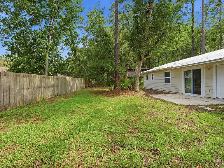 3425 NW 22nd Dr — Photo 18