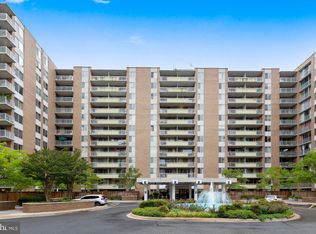 3001 Veazey Ter NW APT 1033, Washington, DC 20008