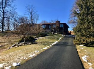 55 Cricketown Rd, Stony Pt, NY 10980