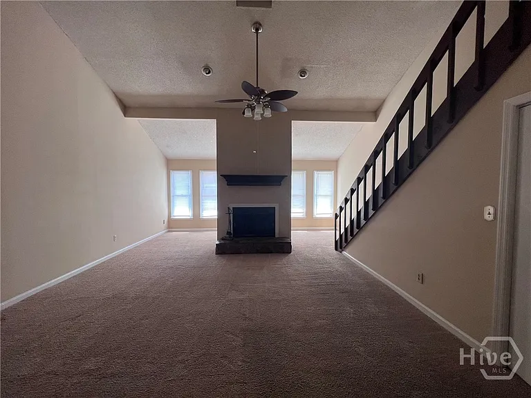 2505 W Broad St #422 — Photo 2