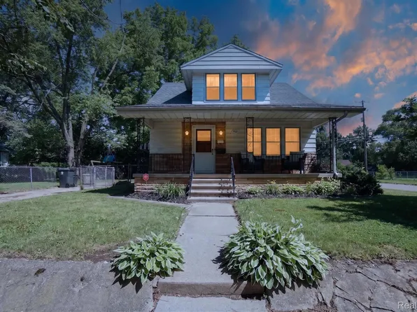 702 Leland St, Flint, MI 48507