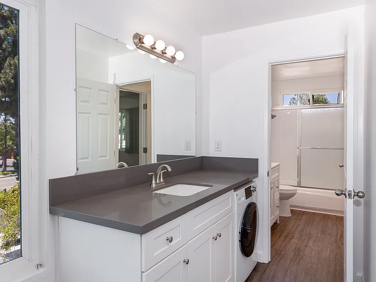 Crestview Apartment Homes — Photo 13