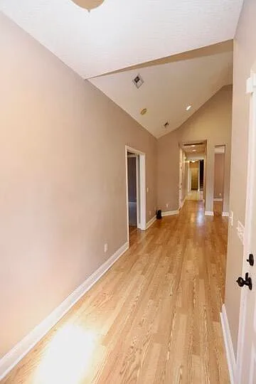3192 Mayflower Ln — Photo 11