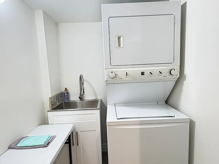 25 Emmitt Rd #BASEMENT — Photo 9