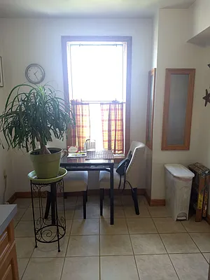 Rented by Harari Realty Corp | media 2