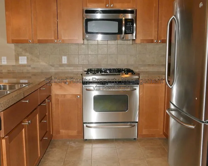 6801 Greenwood Ave N #310 — Photo 4