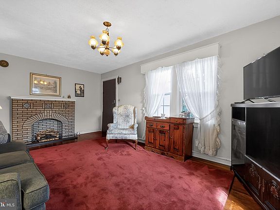 3rd image of 3438 E Orvilla Rd