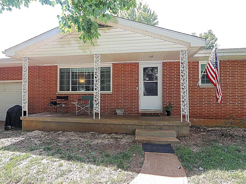 304 Carter St, Farmington, MO 63640 | Zillow