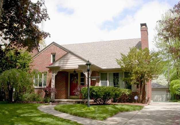 1st image of 2358 Pemberton Dr