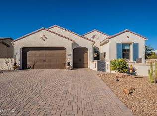 2471 E Canyon Crossing Dr, Green Valley, AZ 85614