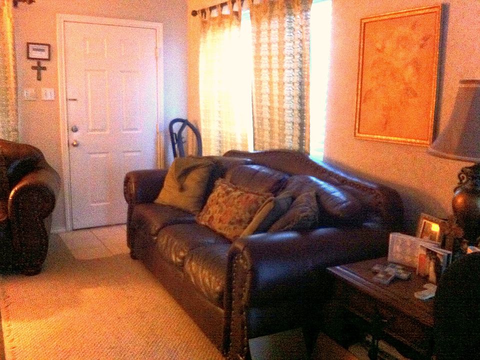 1st image of 2415 Idlewilde Dr