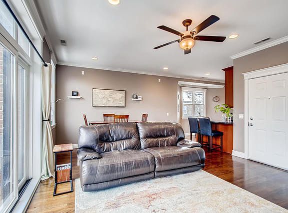4th image of 5818 N Winthrop Ave APT 3