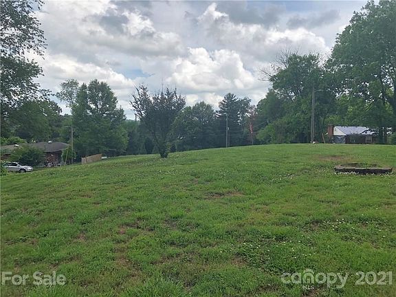 5th image of 2944 Morganton Blvd