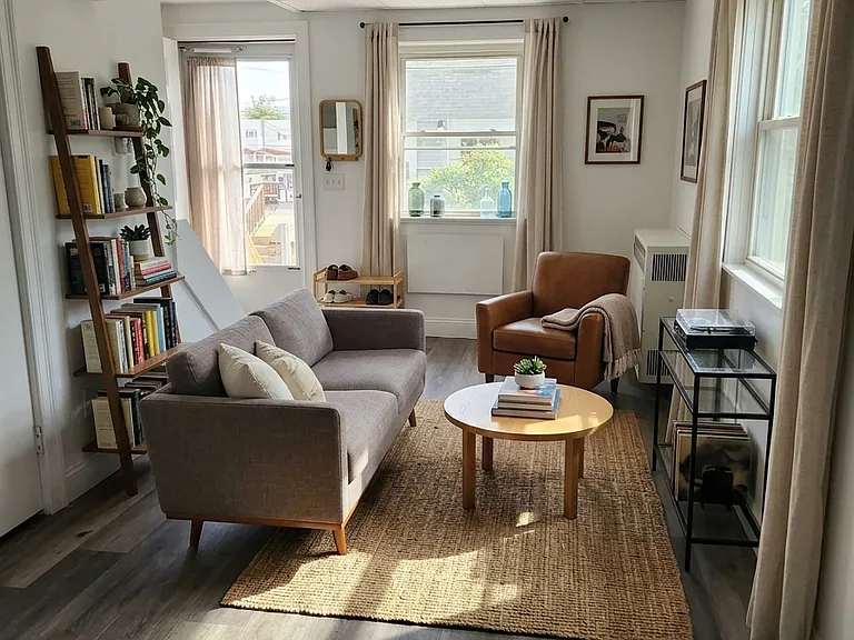 15 Maple Ave #B — Photo 2