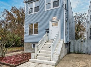 1016 Rivington St, Roselle, NJ 07203