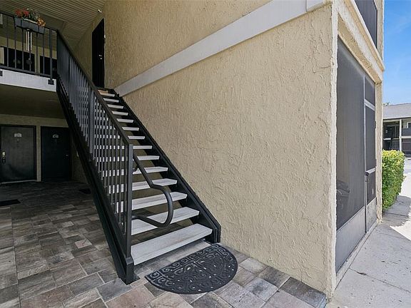 5th image of 900 Lake Destiny Rd Unit B