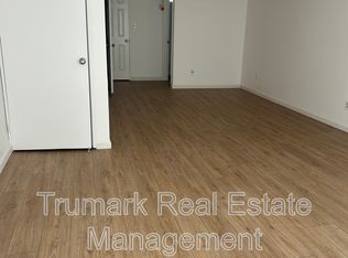 1122 E Elk Ave #107, Glendale, CA 91205