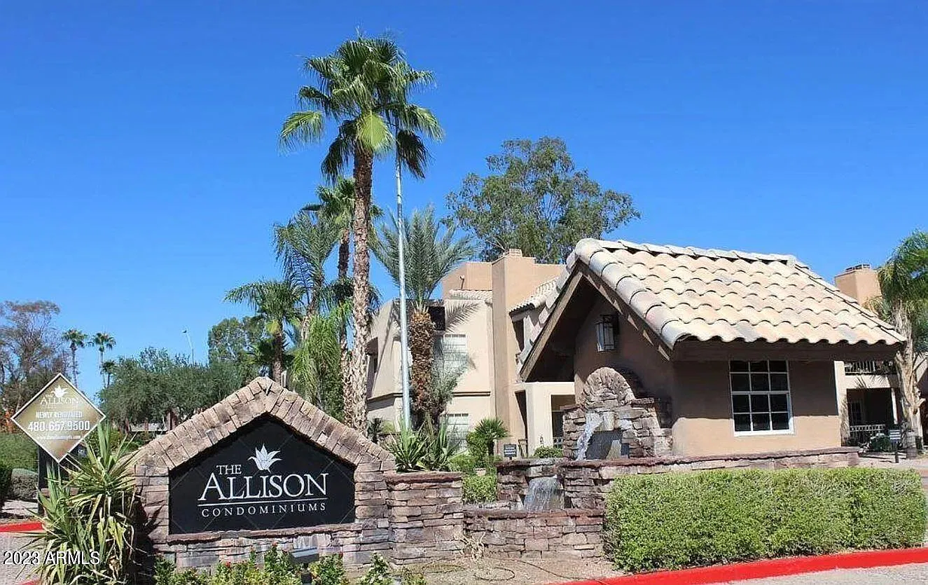 2 bed, 1029 sqft, $1,800 — Photo 1